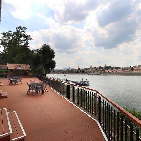 Szazesztendos Reveszhaz Apartman Szigetmonostor Buitenkant foto