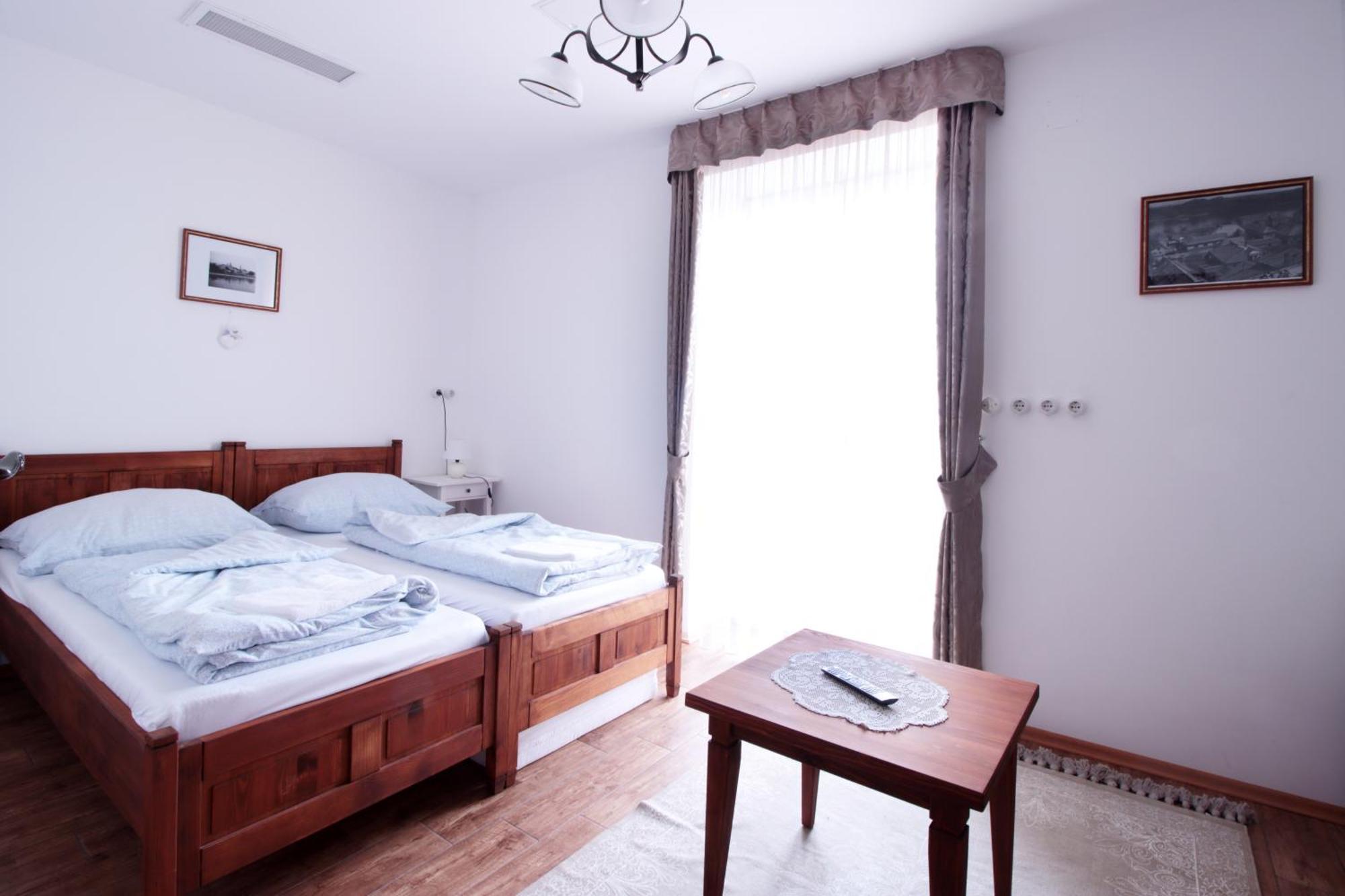 Szazesztendos Reveszhaz Apartman Szigetmonostor Buitenkant foto
